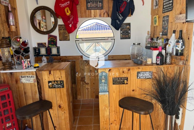 Resale - Chalet -
Orihuela Costa - Costa Blanca