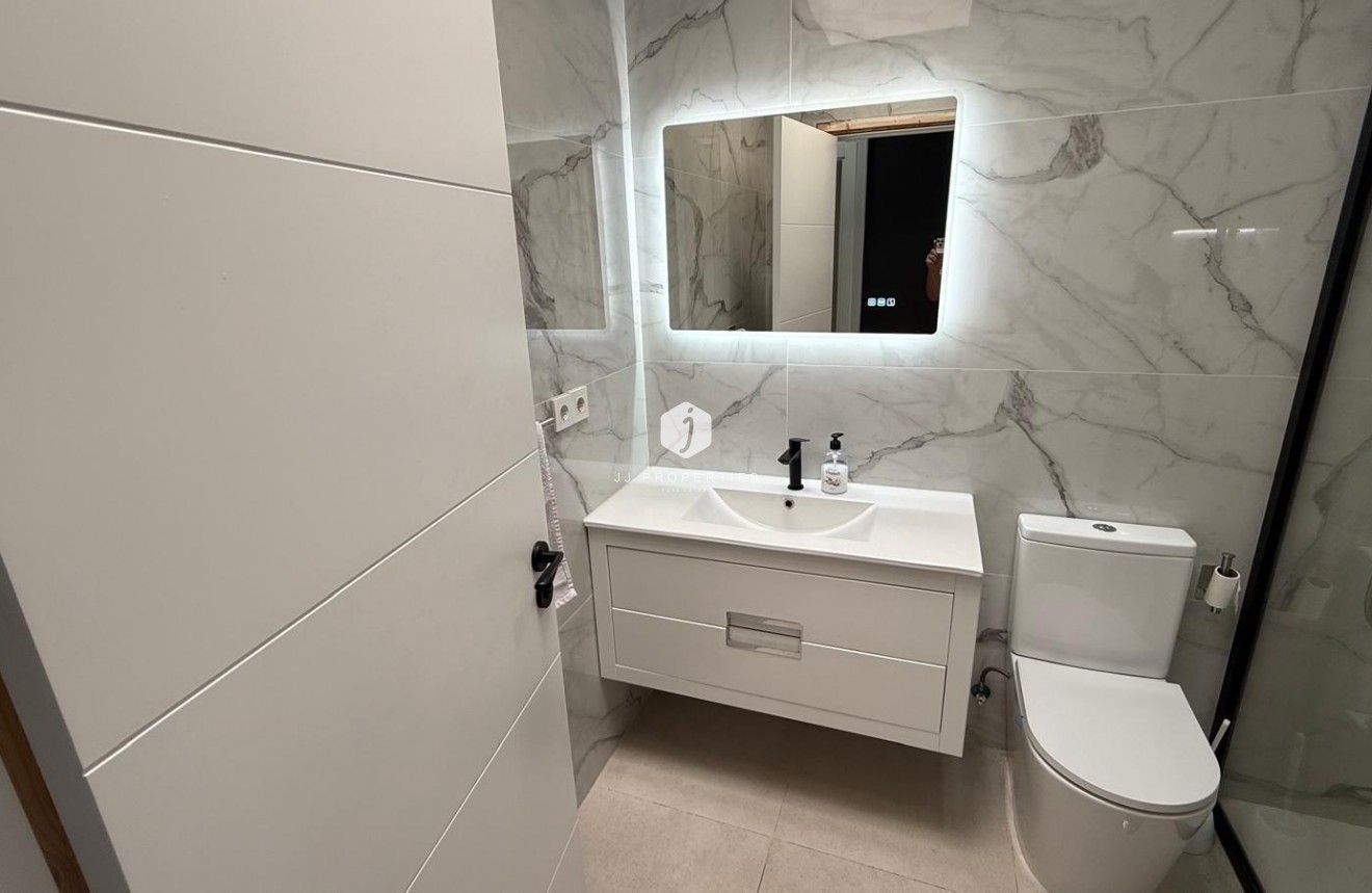Resale - Chalet -
Torrevieja - Torreta Florida