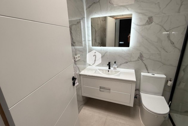 Resale - Chalet -
Torrevieja - Torreta Florida