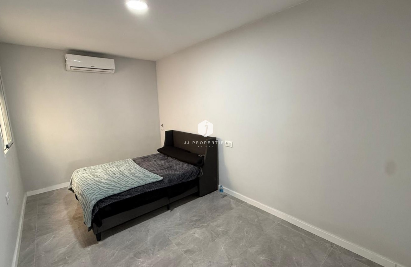 Resale - Chalet -
Torrevieja - Torreta Florida