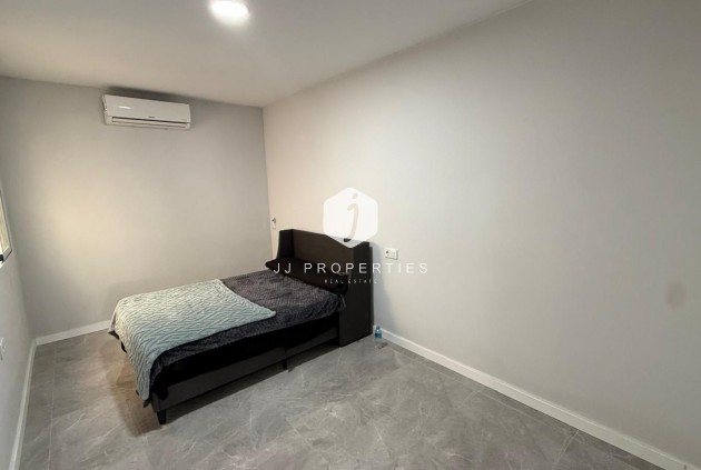 Resale - Chalet -
Torrevieja - Torreta Florida