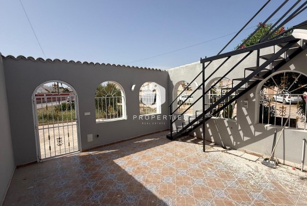 Resale - Chalet -
Torrevieja - Torreta Florida
