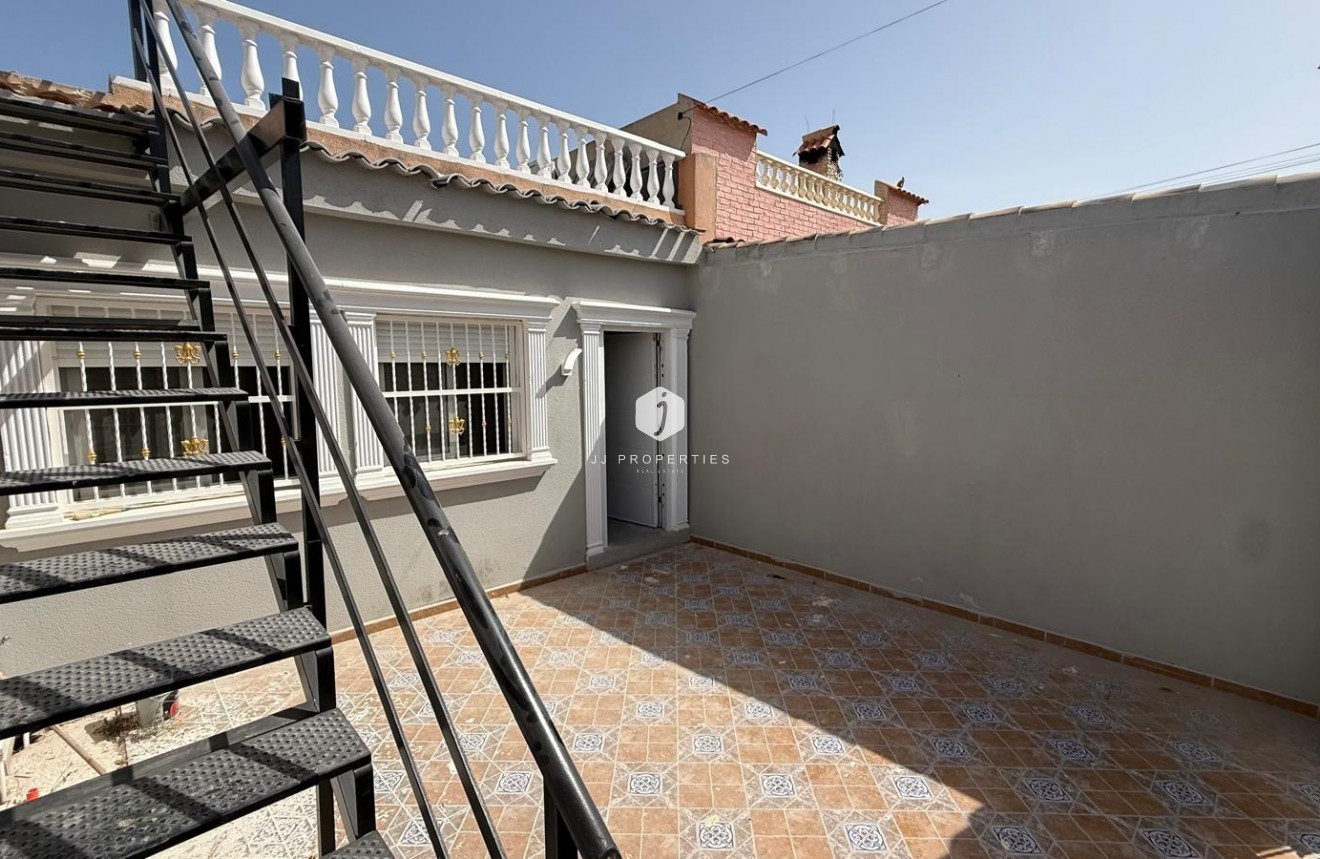 Resale - Chalet -
Torrevieja - Torreta Florida
