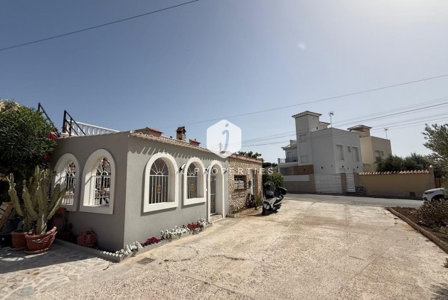Resale - Chalet -
Torrevieja - Torreta Florida
