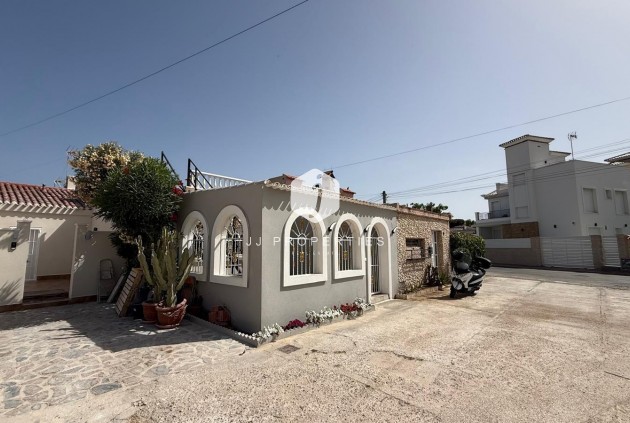 Resale - Chalet -
Torrevieja - Torreta Florida