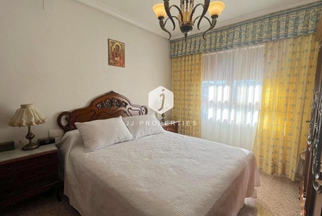 Resale - Chalet -
Formentera del Segura - Pueblo 5