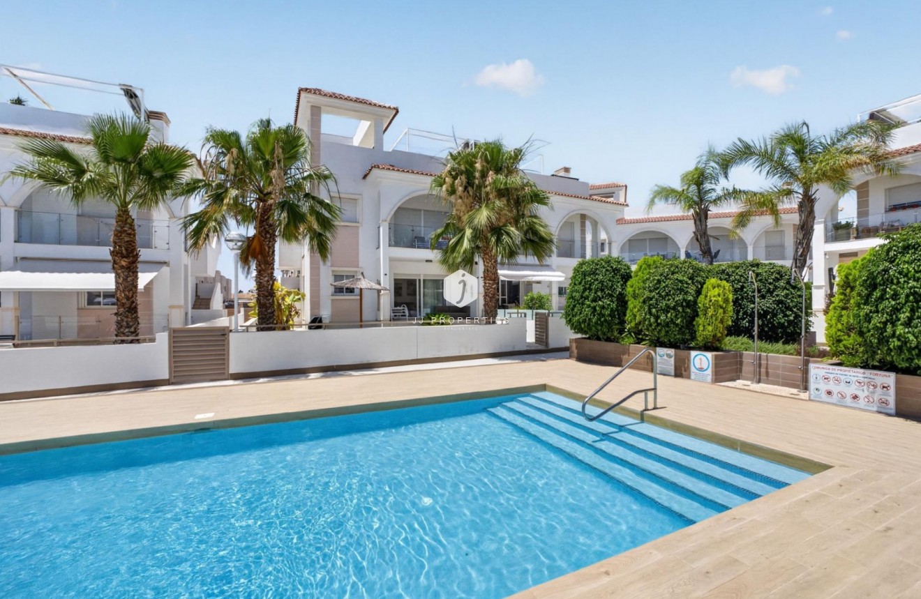 Resale - Apartment / flat -
Ciudad Quesada - Costa Blanca