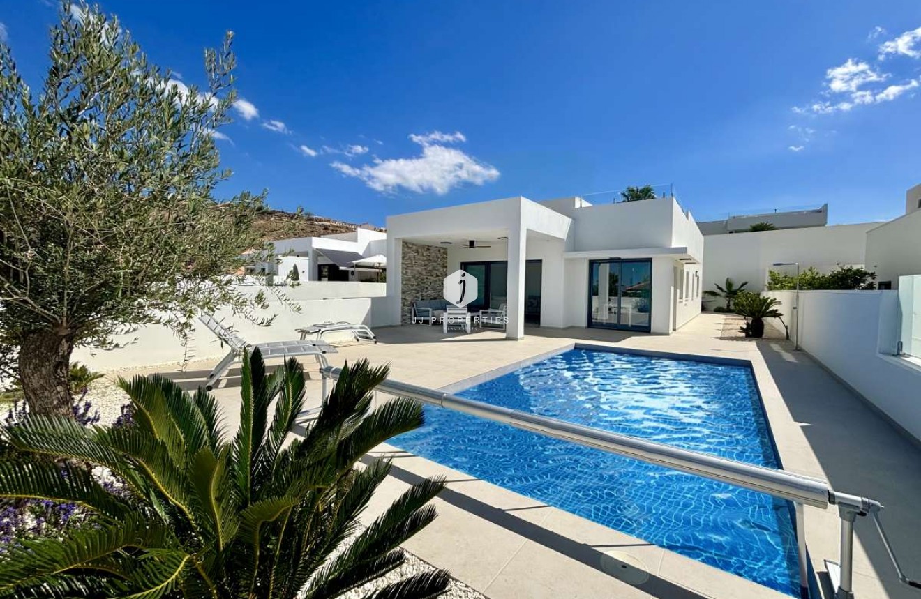 Resale - Villa -
Ciudad Quesada - Costa Blanca