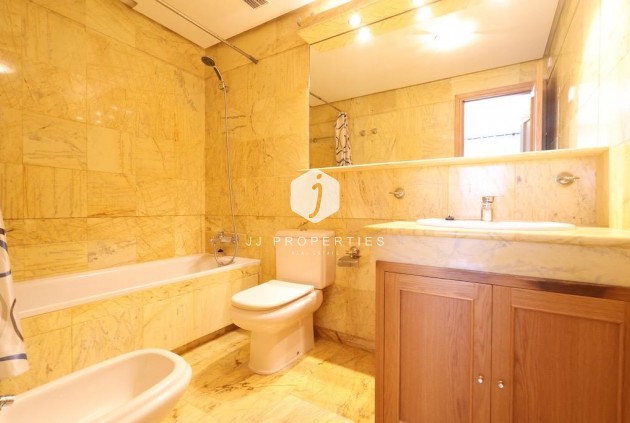 Resale - Chalet -
Orihuela Costa - Costa Blanca