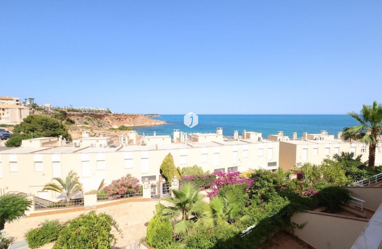Resale - Chalet -
Orihuela Costa - Costa Blanca