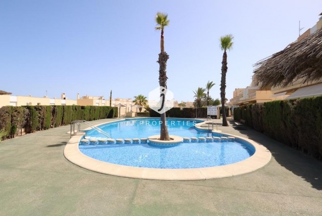 Resale - Chalet -
Orihuela Costa - Costa Blanca