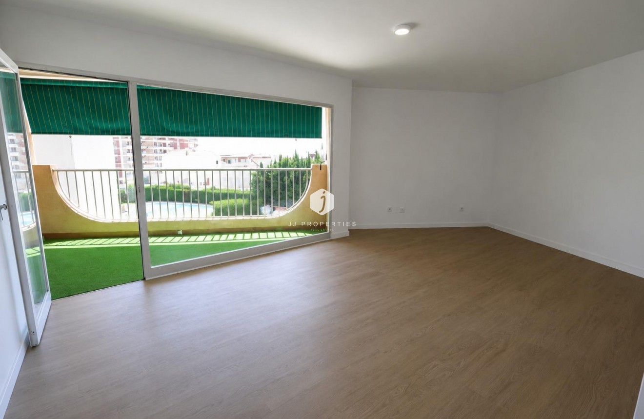 Resale - Apartment / flat -
Orihuela Costa - Costa Blanca