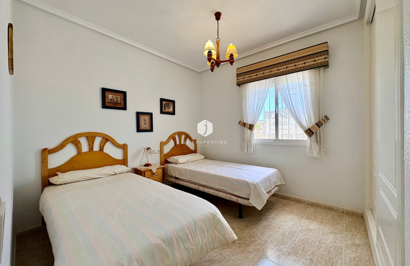 Resale - Chalet -
Rojales - Inland