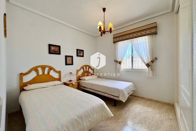 Resale - Chalet -
Rojales - Inland