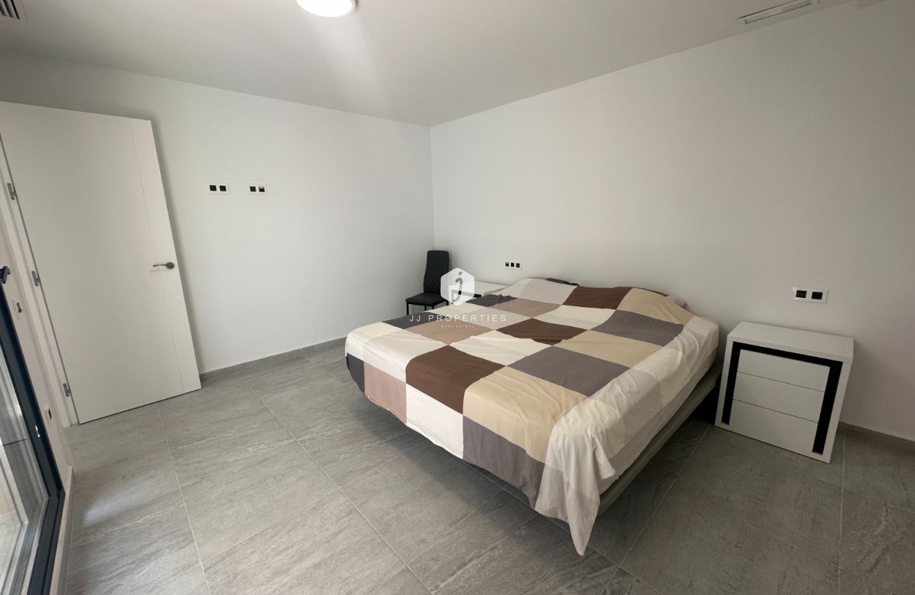 Resale - Villa -
San Miguel de Salinas - Inland