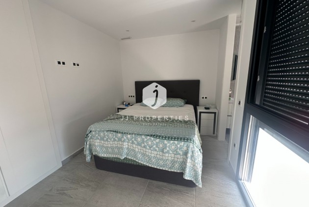 Resale - Villa -
San Miguel de Salinas - Inland