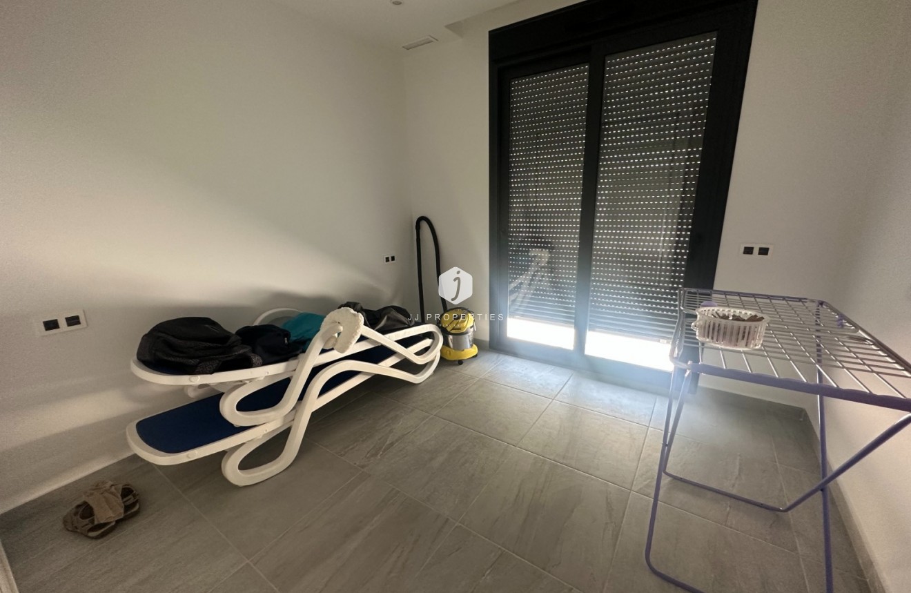 Resale - Villa -
San Miguel de Salinas - Inland