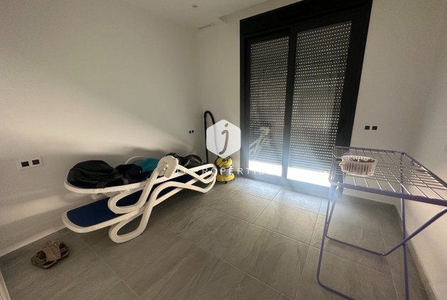 Resale - Villa -
San Miguel de Salinas - Inland