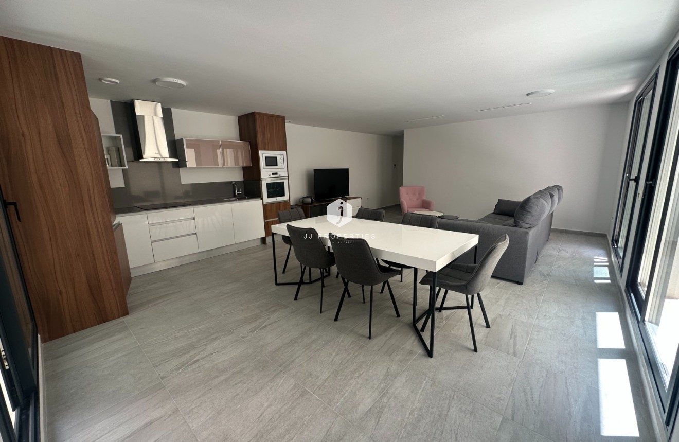 Resale - Villa -
San Miguel de Salinas - Inland