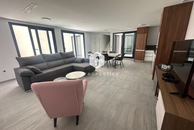 Resale - Villa -
San Miguel de Salinas - Inland