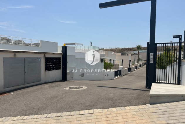 Resale - Villa -
San Miguel de Salinas - Inland