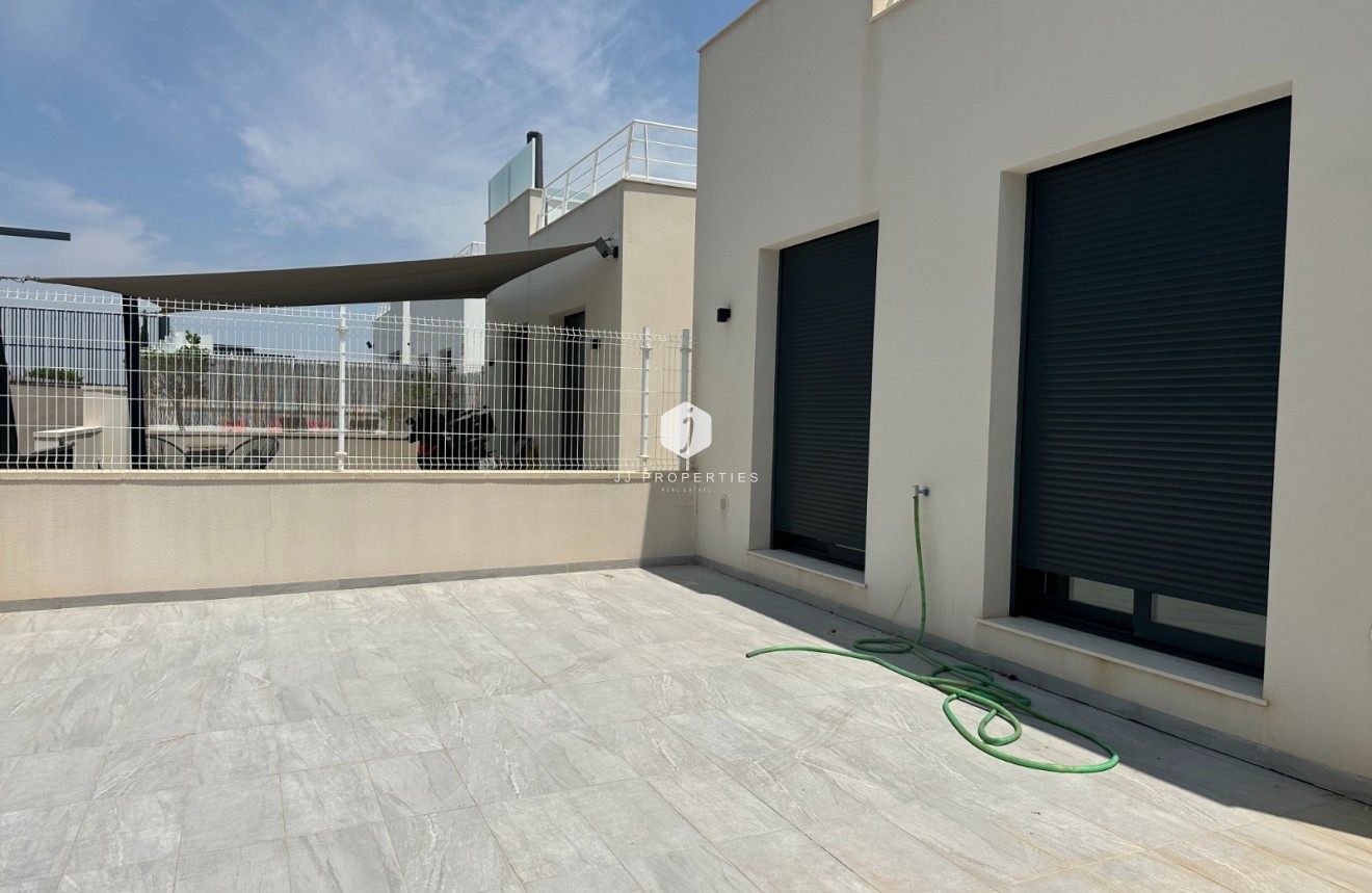 Resale - Villa -
San Miguel de Salinas - Inland
