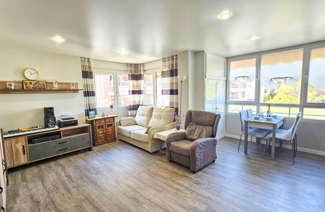 Segunda mano - Apartamento / piso -
Torrevieja - Playa del Cura