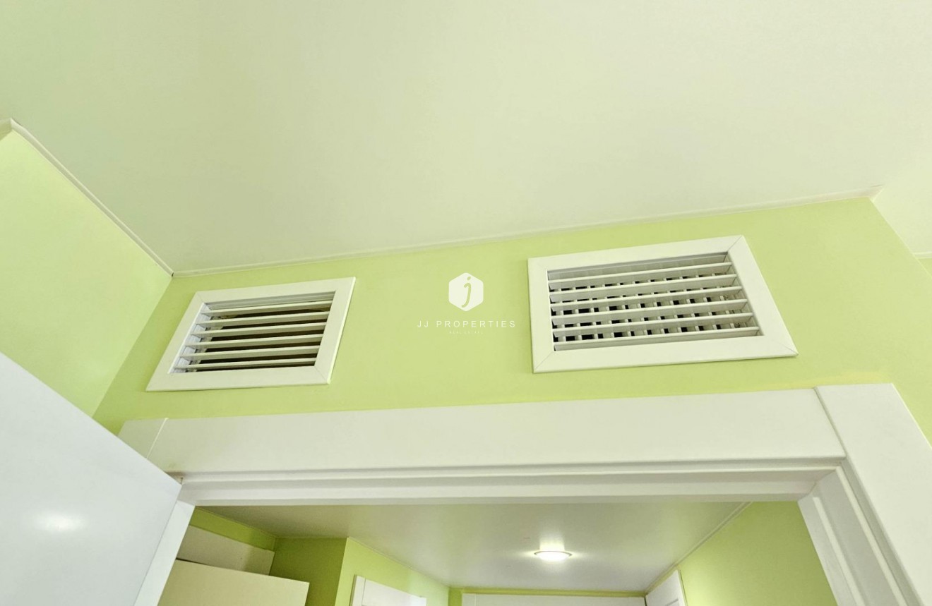 Segunda mano - Apartamento / piso -
Torrevieja - Playa del Cura