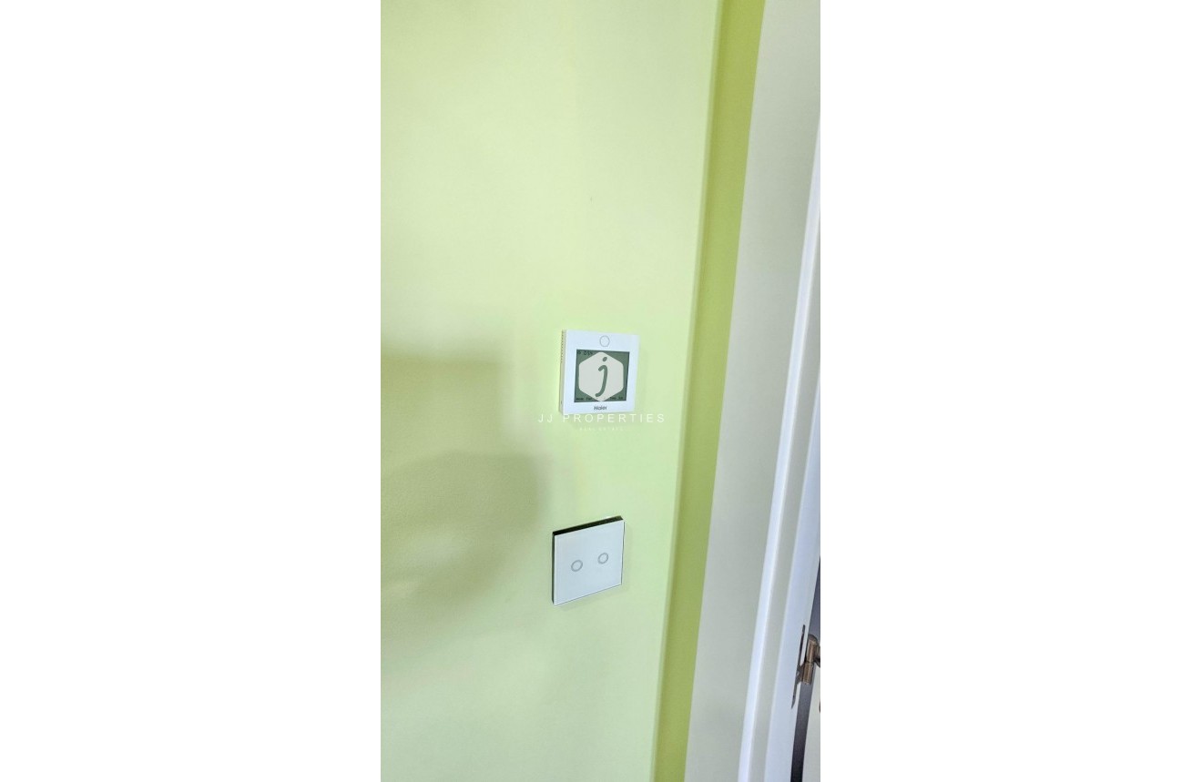 Segunda mano - Apartamento / piso -
Torrevieja - Playa del Cura
