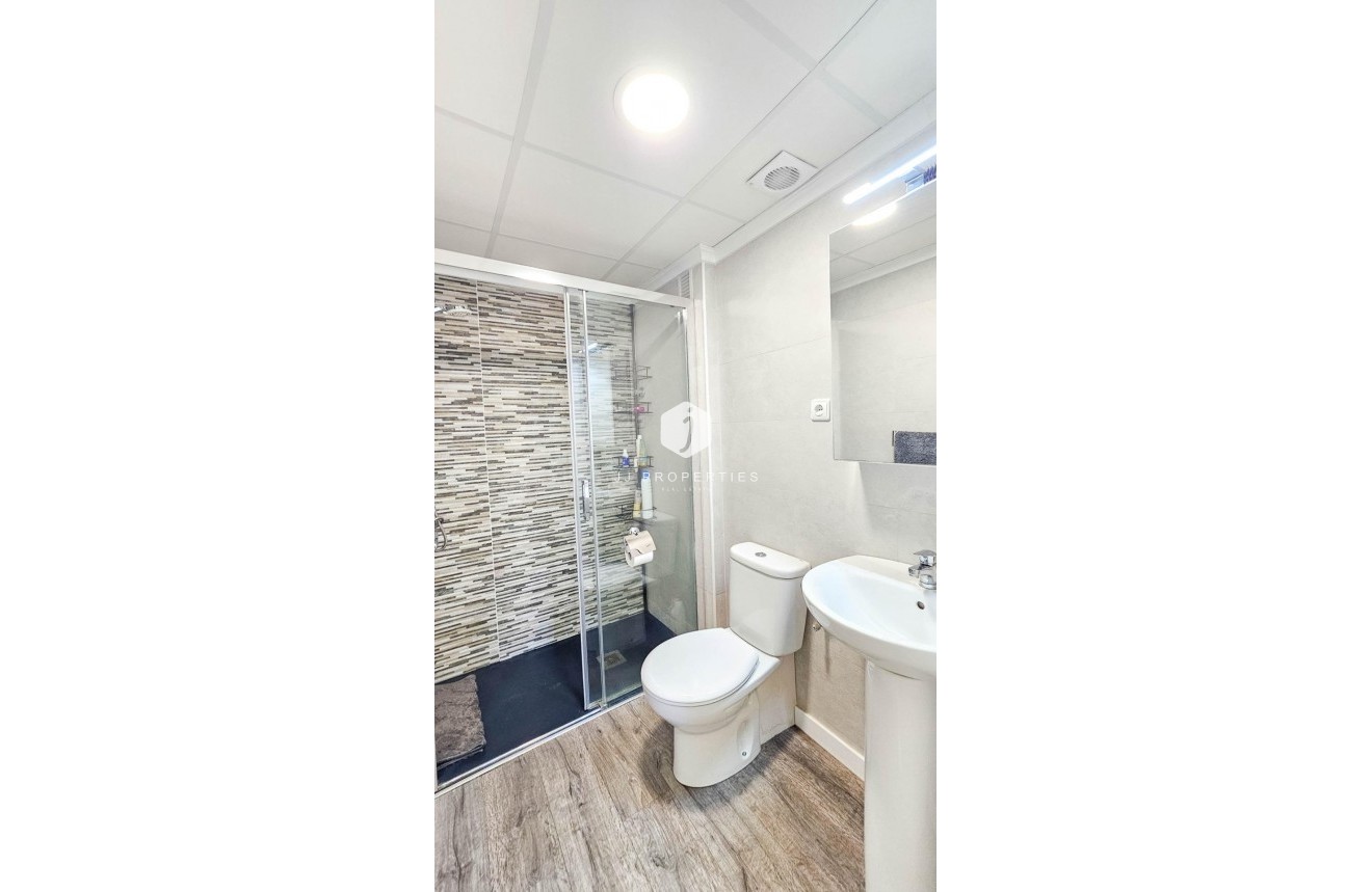 Segunda mano - Apartamento / piso -
Torrevieja - Playa del Cura