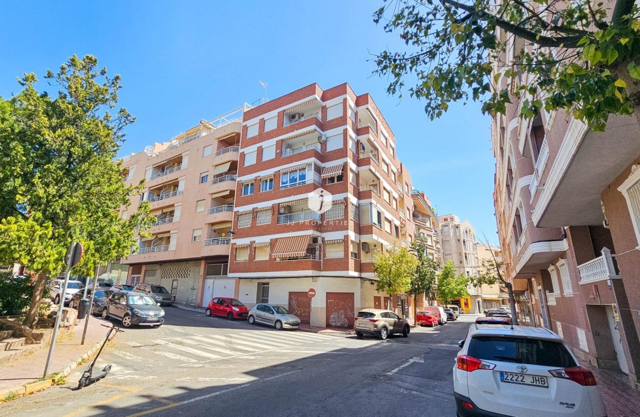 Segunda mano - Apartamento / piso -
Torrevieja - Playa del Cura