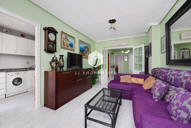 Resale - Apartment / flat -
Torrevieja - Antonio Machado