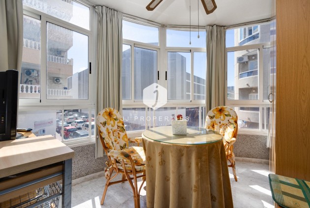 Resale - Apartment / flat -
Torrevieja - Antonio Machado