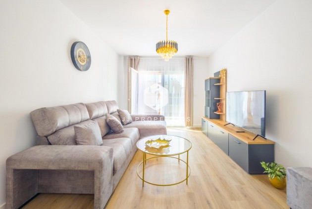 Resale - Apartment / flat -
Torrevieja - Playa del Cura