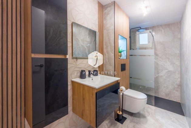 Resale - Apartment / flat -
Torrevieja - Playa del Cura