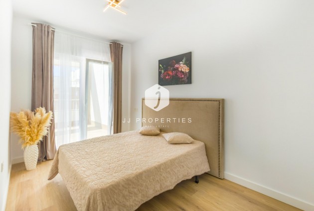 Resale - Apartment / flat -
Torrevieja - Playa del Cura