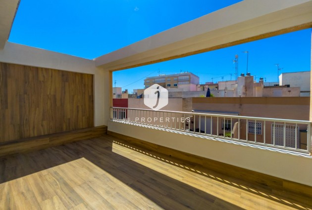Resale - Apartment / flat -
Torrevieja - Playa del Cura