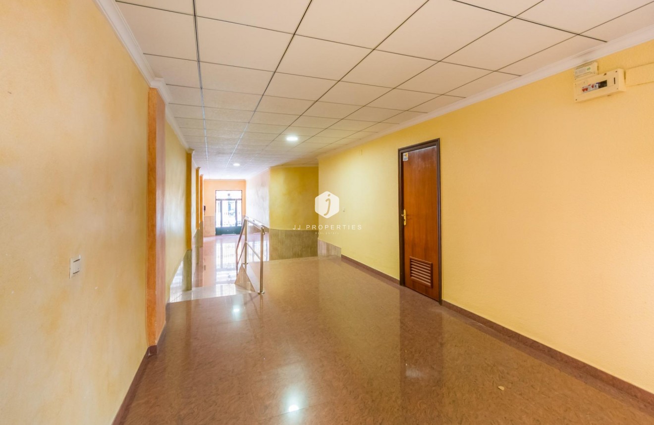 Resale - Apartment / flat -
Torrevieja - Playa del Cura