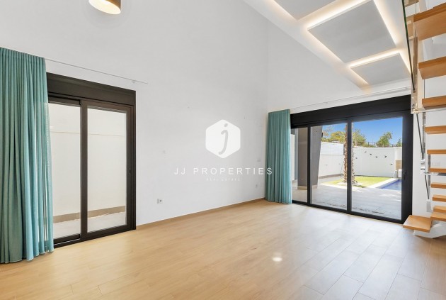 Resale - Villa -
Benijofar - Costa Blanca