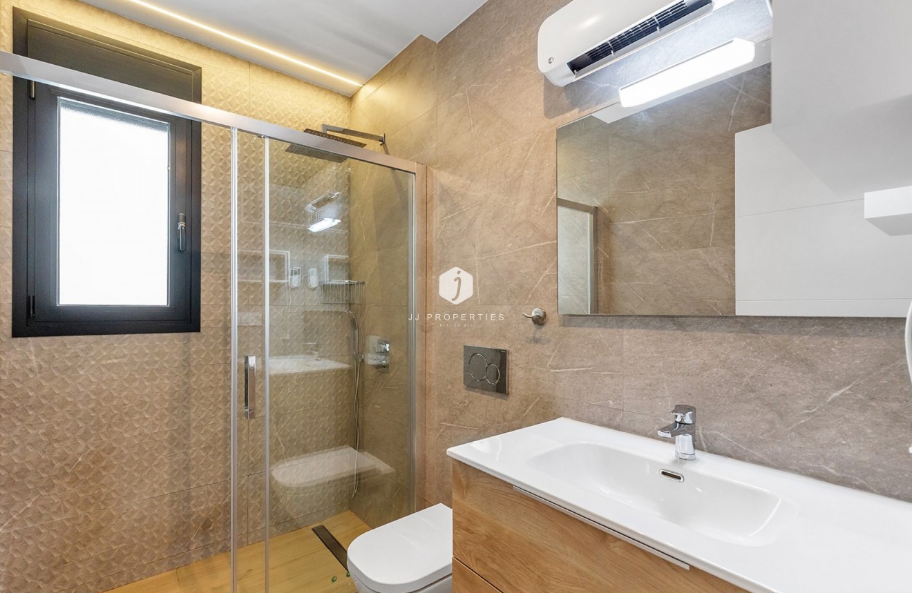 Resale - Villa -
Benijofar - Costa Blanca