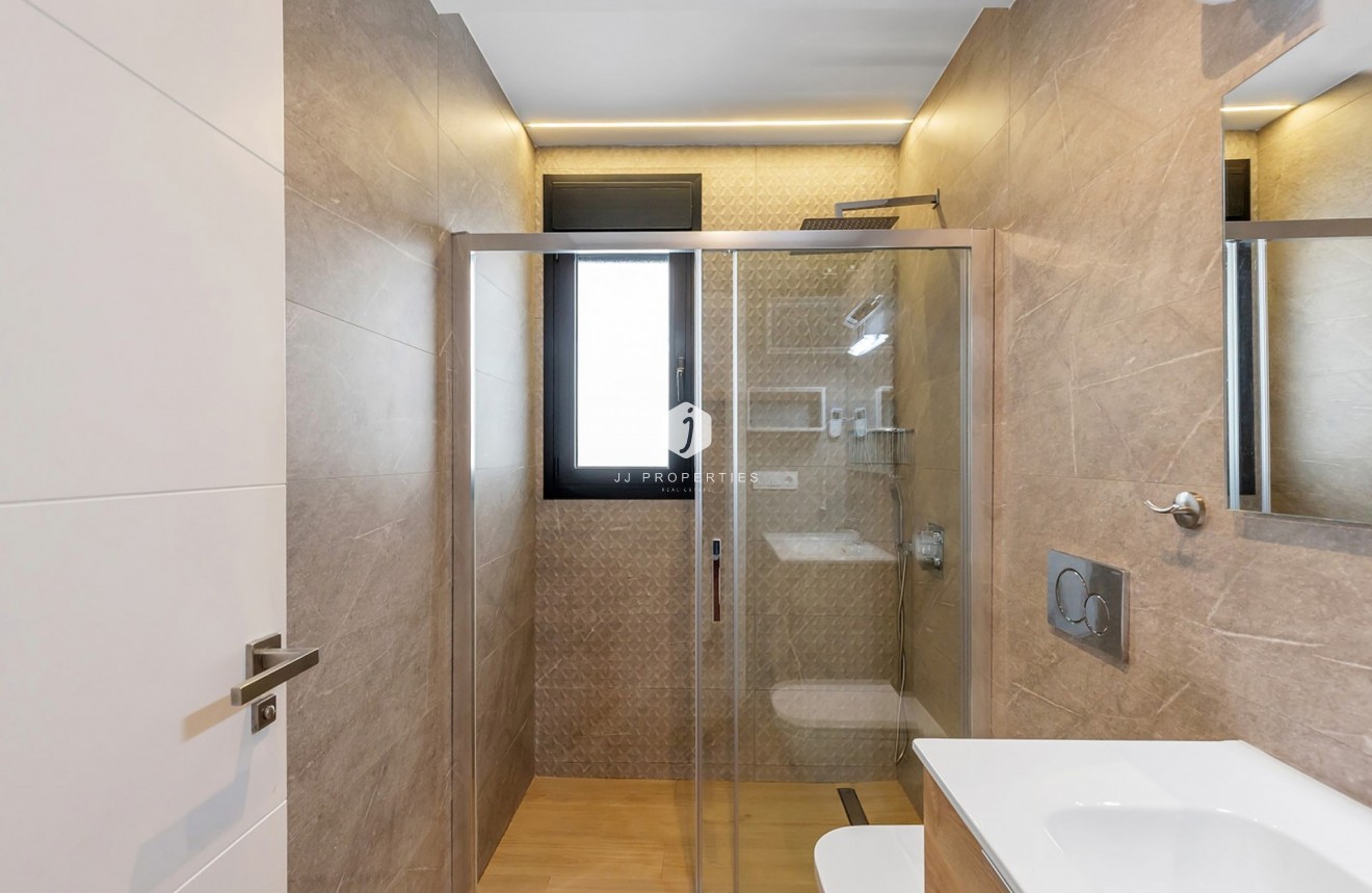 Resale - Villa -
Benijofar - Costa Blanca