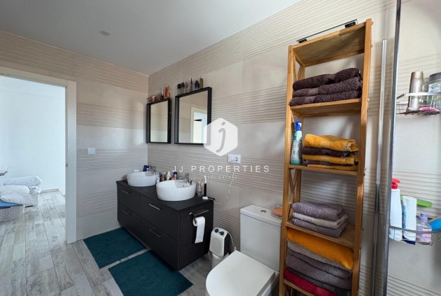 Resale - Villa -
Torrevieja - La Siesta - El Salado - Torreta