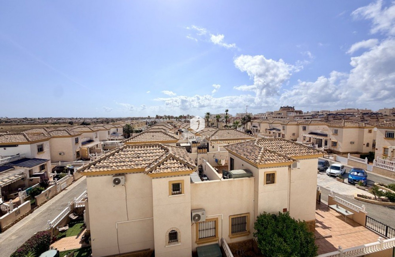Resale - Apartment / flat -
Orihuela Costa - Costa Blanca