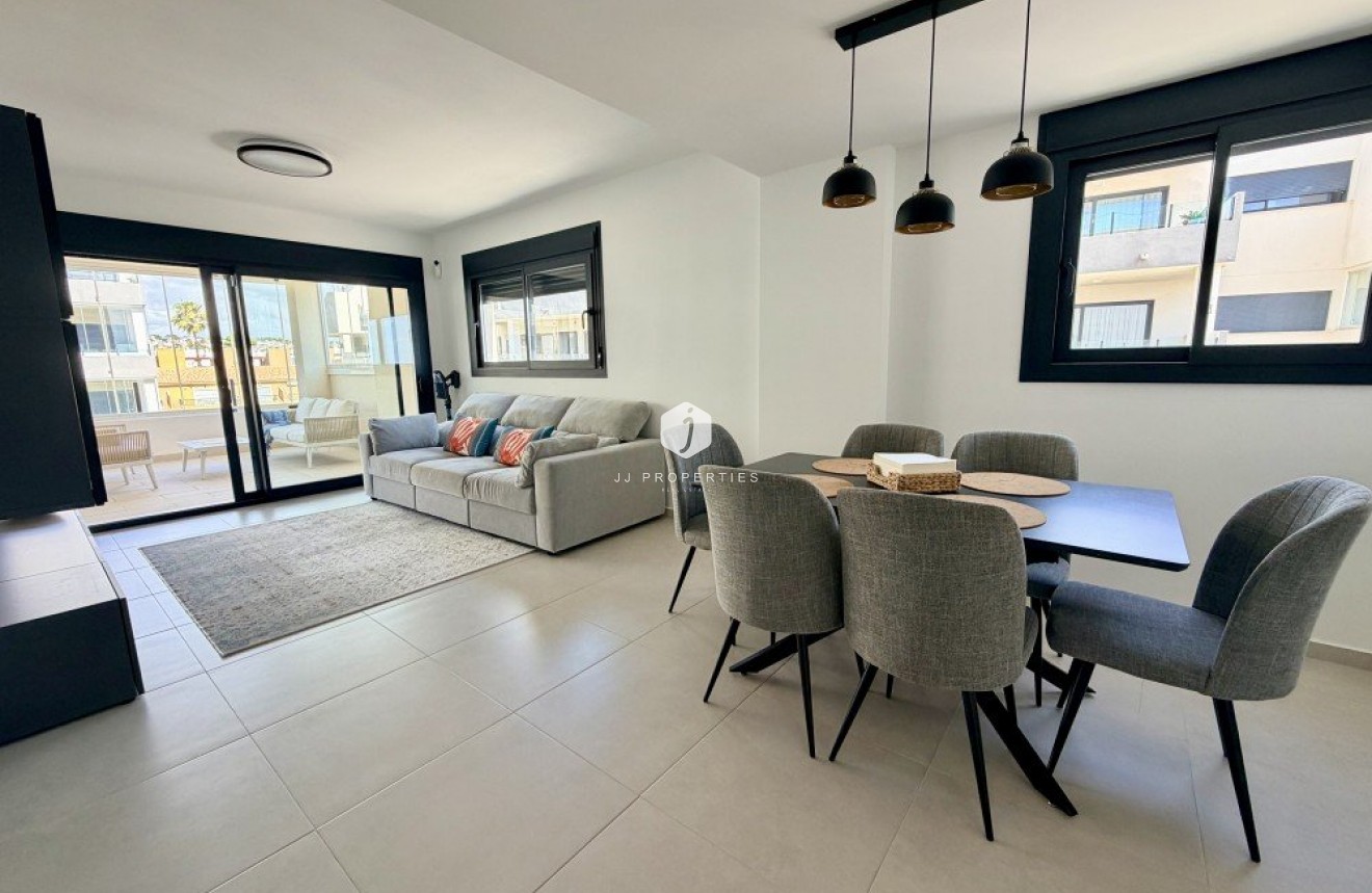 Resale - Apartment / flat -
Orihuela Costa - Costa Blanca