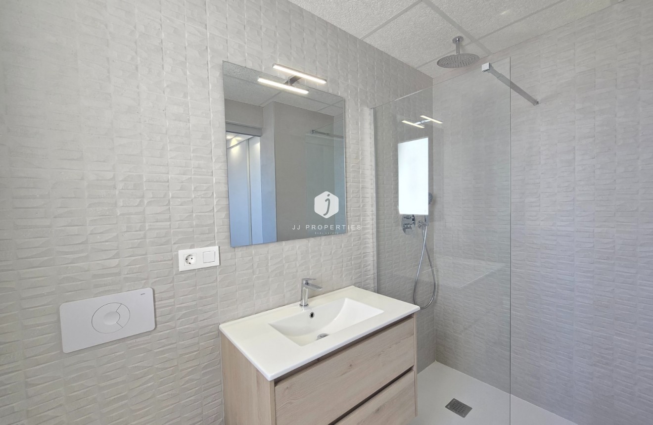 Resale - Apartment / flat -
Orihuela Costa - Costa Blanca