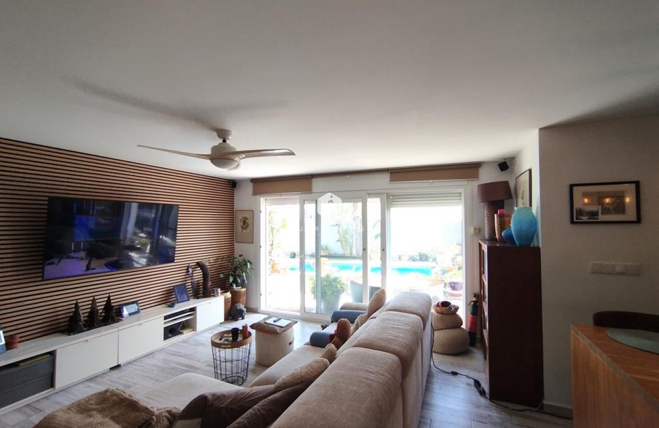 Resale - Villa -
Torrevieja - Torreta Florida