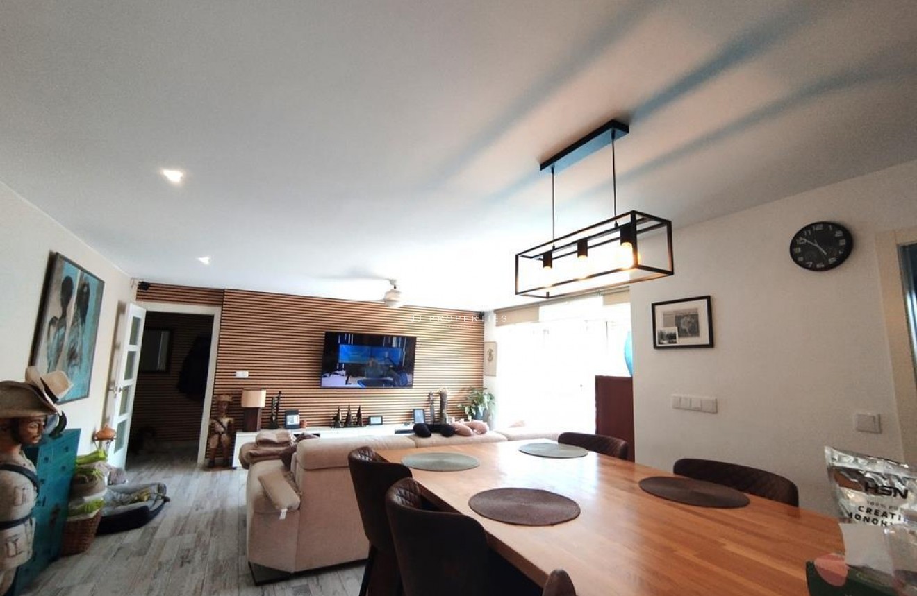 Resale - Villa -
Torrevieja - Torreta Florida