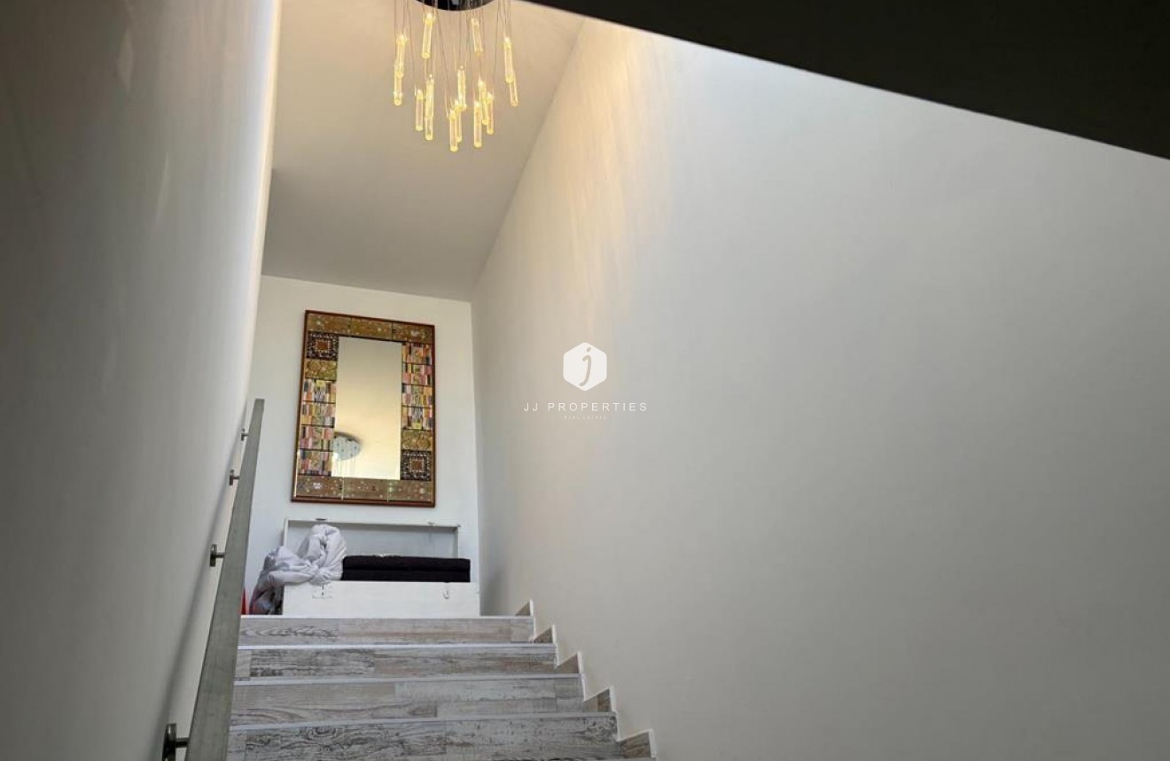 Resale - Villa -
Torrevieja - Torreta Florida