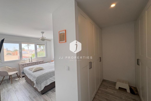 Resale - Villa -
Torrevieja - Torreta Florida