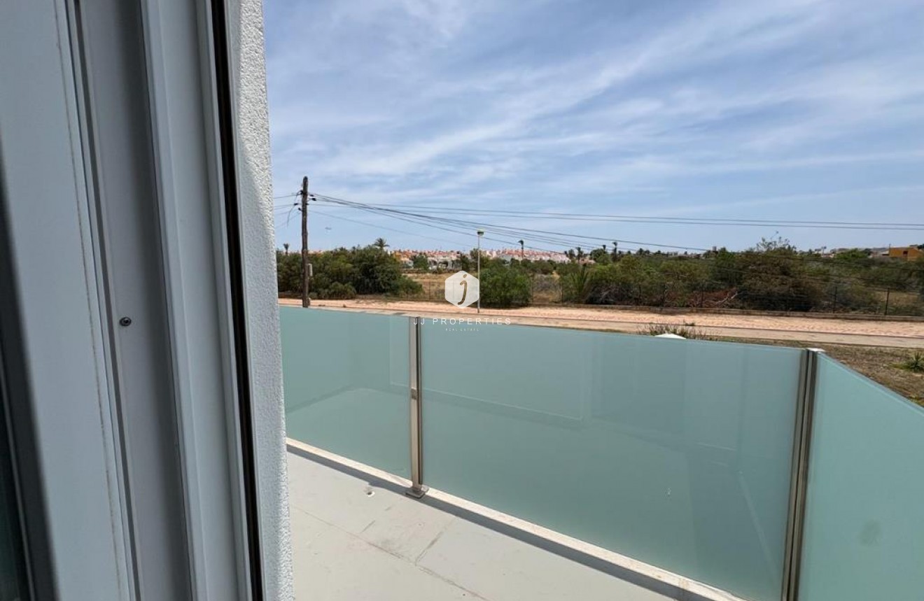 Resale - Villa -
Torrevieja - Torreta Florida